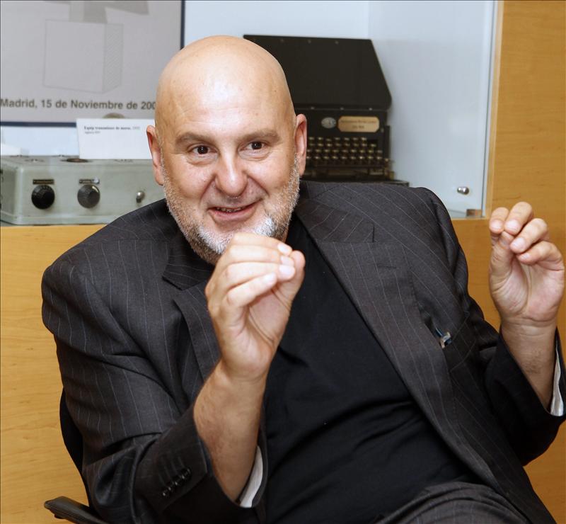 Antón Reixa después del coma: "No hay luz, túnel ni nada" Antón Reixa después del coma: "No hay luz, túnel ni nada"