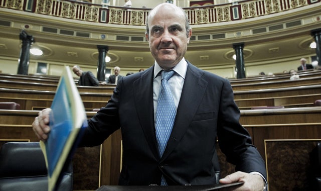 El bisturí de Pilar Cernuda: ‘Inquietud en el Gobierno por los medios extranjeros’ El bisturí de Pilar Cernuda: ‘Inquietud en el Gobierno por los medios extranjeros’