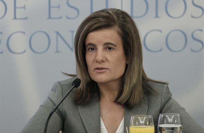 El bisturí de Pilar Cernuda: El ERE del PSOE y Fátima Báñez El bisturí de Pilar Cernuda: El ERE del PSOE y Fátima Báñez