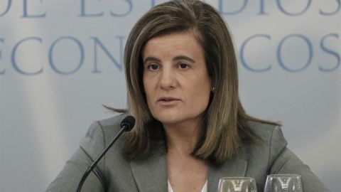 La ministra de Empleo y Seguridad Social, F&aacute;tima B&aacute;&ntilde;ez