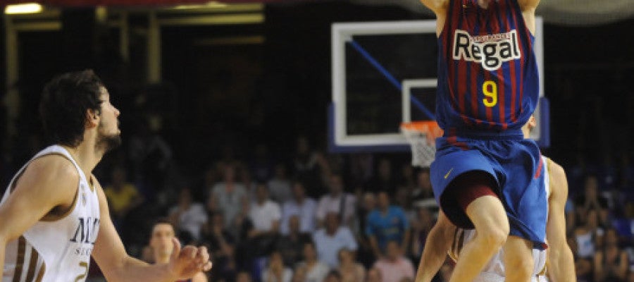 Huertas lanza el triple de la victoria Huertas lanza el triple de la victoria