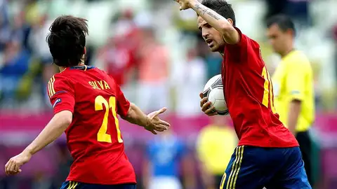 Cesc en el encuentro ante Italia Cesc en el encuentro ante Italia