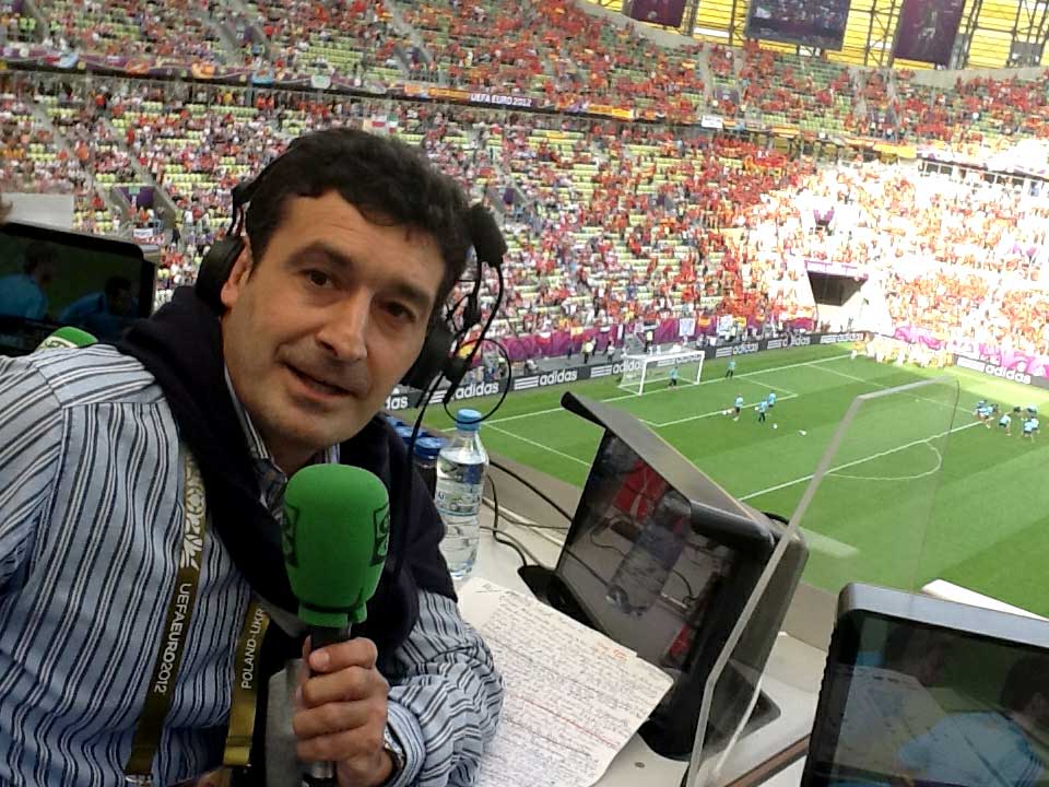 Alfredo Martínez: "He tratado de trasladar la pasión por el deporte" Alfredo Martínez: "He tratado de trasladar la pasión por el deporte"