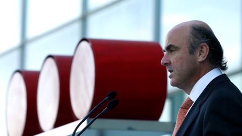 El ministro de Econom&iacute;a, Luis de Guindos