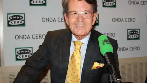 Josemi Rodríguez Sieiro sonríe en el programa Herrera en la onda Josemi Rodríguez Sieiro sonríe en el programa Herrera en la onda