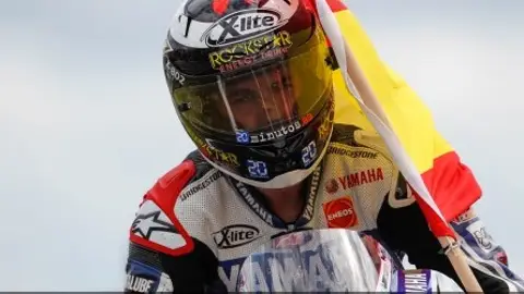 Lorenzo celebrando el GP de Gran Bretaña Lorenzo celebrando el GP de Gran Bretaña