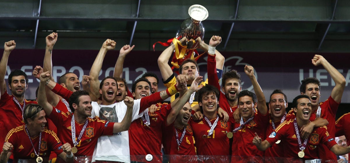 España comienza ante Uruguay su camino para levantar la Copa Confederaciones España comienza ante Uruguay su camino para levantar la Copa Confederaciones