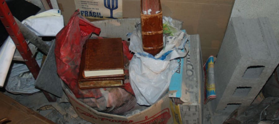 El Códice se encontraba entre bolsas de cemento El Códice se encontraba entre bolsas de cemento