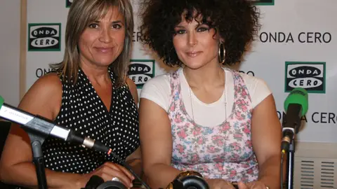 Julia Otero con Rosa López Julia Otero con Rosa López