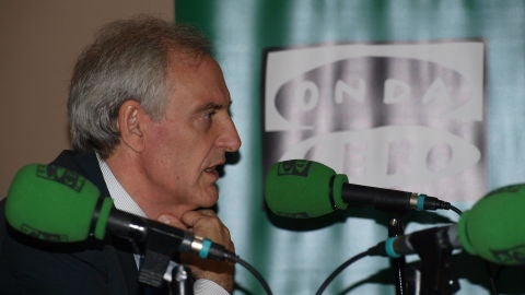 Roberto Castro en tertulia