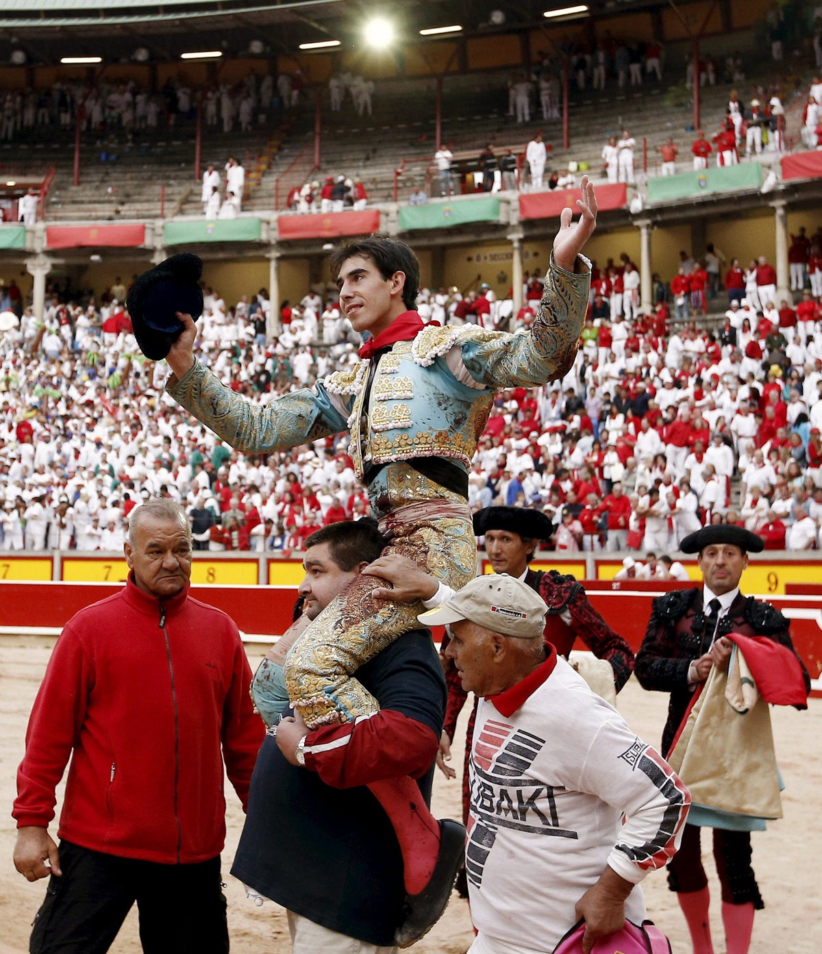 Toros con Pedro Javier Cáceres: Jiménez Fortes por la puerta grande Toros con Pedro Javier Cáceres: Jiménez Fortes por la puerta grande
