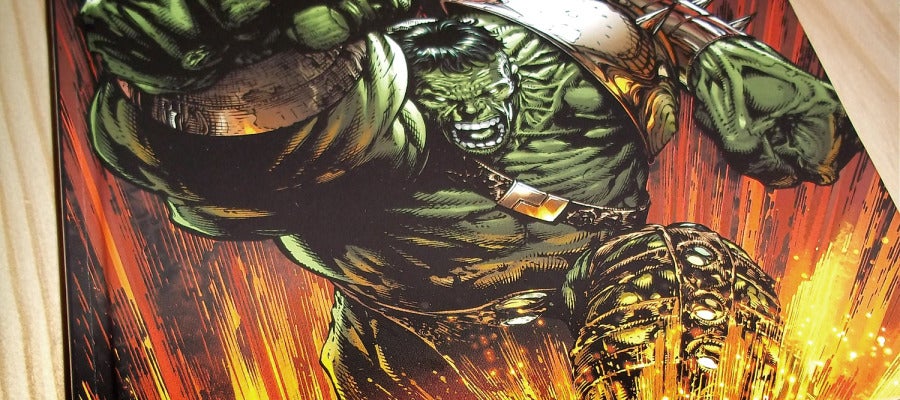 Portada de la edición integral de WORLD WAR HULK editado por PANINI Portada de la edición integral de WORLD WAR HULK editado por PANINI