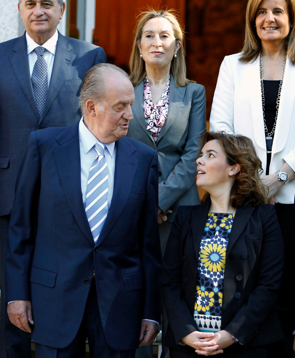 El rey Don Juan Carlos: "Pienso particularmente en los jóvenes y en quienes sufren cada día la desazón por la falta de empleo" El rey Don Juan Carlos: "Pienso particularmente en los jóvenes y en quienes sufren cada día la desazón por la falta de empleo"