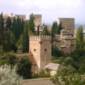 La Alhambra vista desde el Generalife La Alhambra vista desde el Generalife