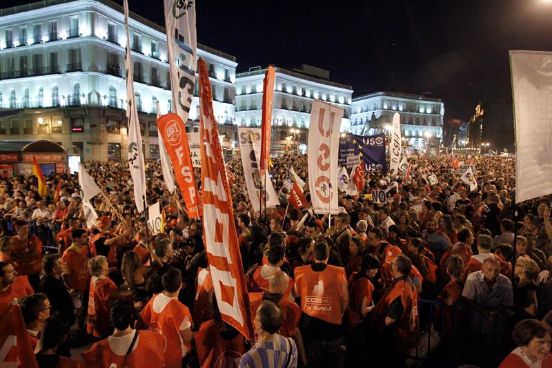 La tertulia: ¿Es legítimo deducir que la sociedad está en contra de las medidas? La tertulia: ¿Es legítimo deducir que la sociedad está en contra de las medidas?
