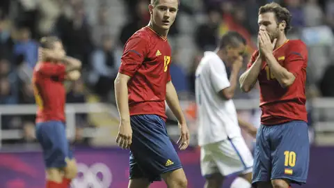 Ander Herrera y Juan Mata lamentan la eliminación de los Juegos Ander Herrera y Juan Mata lamentan la eliminación de los Juegos