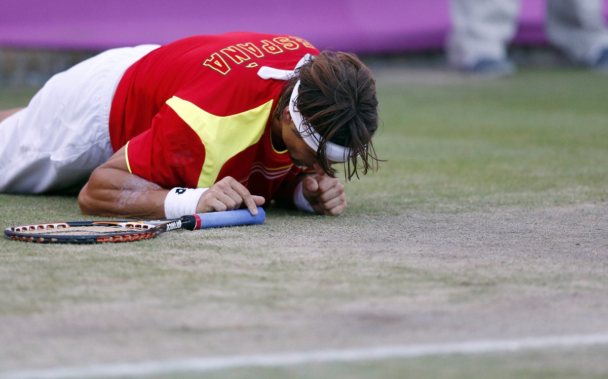 Nishikori da la sorpresa y elimina a Ferrer en octavos de final Nishikori da la sorpresa y elimina a Ferrer en octavos de final