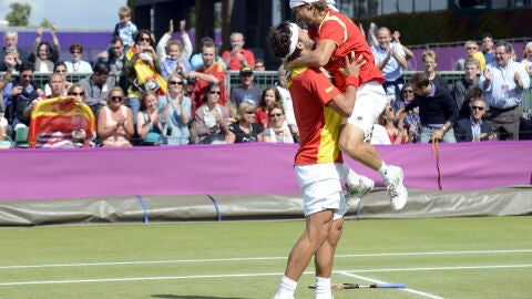Ferrer y Feliciano celebran el pase a semifinales