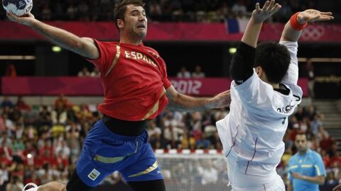 El jugador de la selecci&oacute;n espa&ntilde;ola de balonmano Joan Canellas
