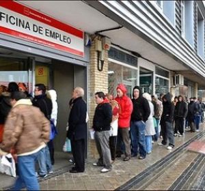 La cola del paro se reduce La cola del paro se reduce