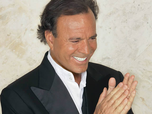 La Gran noche: Los grandes éxitos internacionales de Julio Iglesias La Gran noche: Los grandes éxitos internacionales de Julio Iglesias