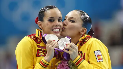 Fuentes y Carbonell muestran su medalla de plata Fuentes y Carbonell muestran su medalla de plata
