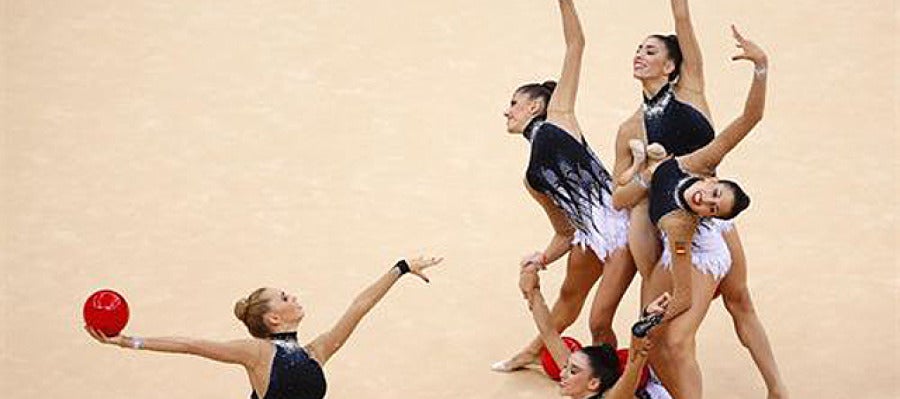 El equipo español de gimnasia rítmica El equipo español de gimnasia rítmica
