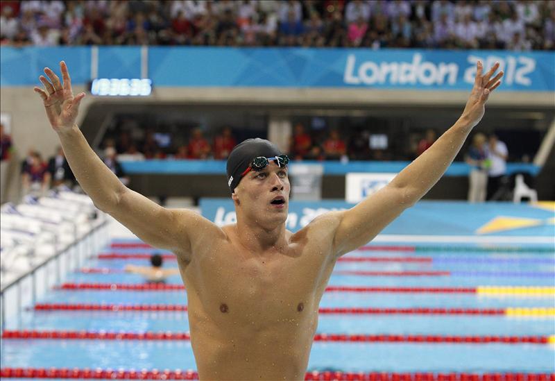 Van der Burgh confiesa haber hecho trampas en su récord mundial de 100 metros braza Van der Burgh confiesa haber hecho trampas en su récord mundial de 100 metros braza