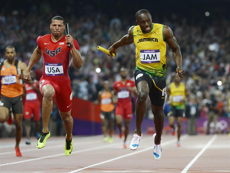 La Jamaica de Bolt, récord del mundo y oro en los relevos del 4x100 La Jamaica de Bolt, récord del mundo y oro en los relevos del 4x100