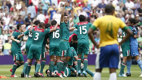 México celebra la medalla de oro México celebra la medalla de oro