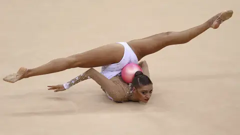 La rusa Kanaeva, en una prueba de rítmica La rusa Kanaeva, en una prueba de rítmica