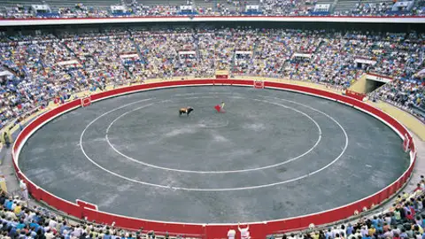 Plaza de toros de Bilbao Plaza de toros de Bilbao