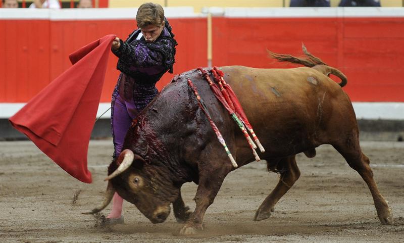 Aquí en la Onda. Navara. Va por Ustedes, con Mariano Pascal. El Juli cambia de apoderado. Aquí en la Onda. Navara. Va por Ustedes, con Mariano Pascal. El Juli cambia de apoderado.