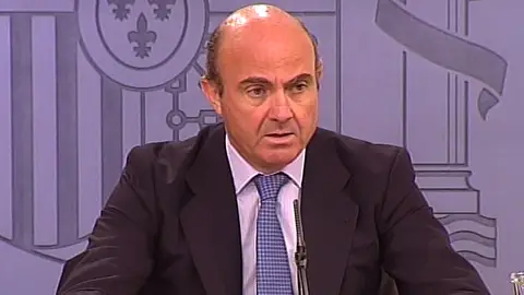 Luis de Guindos en rueda de prensa Luis de Guindos en rueda de prensa