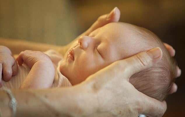 El Gabinete: ¿Se debería legalizar la 'maternidad subrogada' en España? El Gabinete: ¿Se debería legalizar la 'maternidad subrogada' en España?