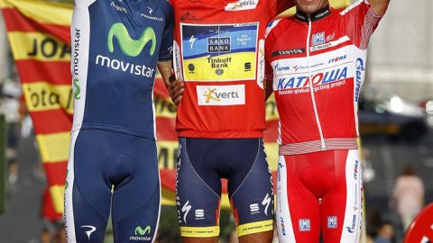 Podio de la Vuelta a Espa&ntilde;a. Valverde, Contador y Purito, de izq. a dcha.