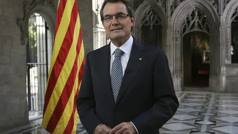 Artur Mar, presidente de la Generalitat durante su discurso Artur Mar, presidente de la Generalitat durante su discurso