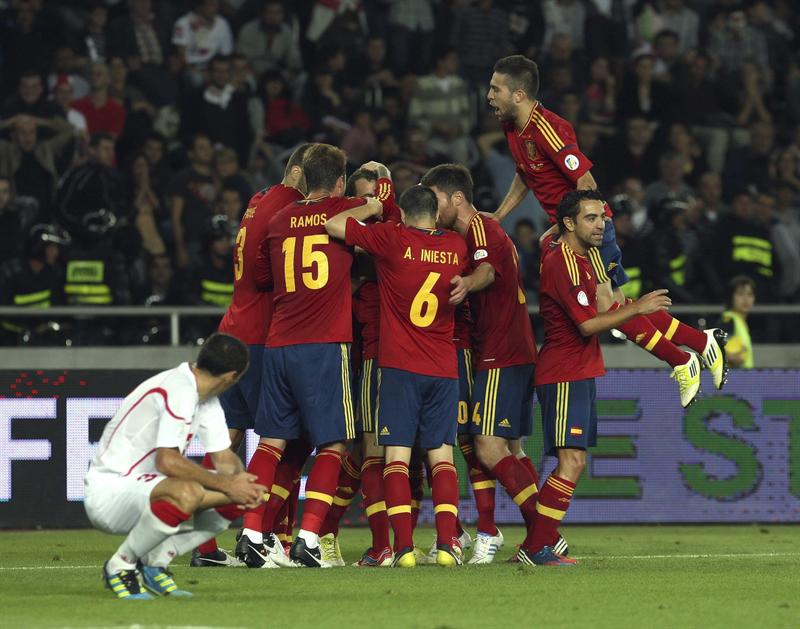 Soldado da tres puntos a falta de cinco minutos para el final Soldado da tres puntos a falta de cinco minutos para el final