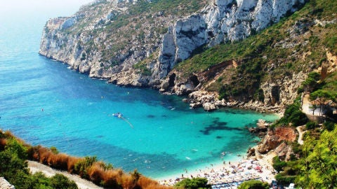 Las azules playas de J&aacute;vea