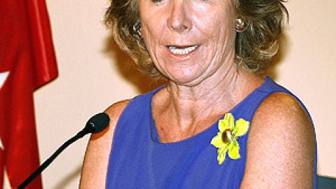 La Aguirre m&aacute;s veraniega durante uno de sus discursos