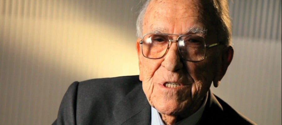 Santiago Carrillo, durante la entrevista con María Rey Santiago Carrillo, durante la entrevista con María Rey