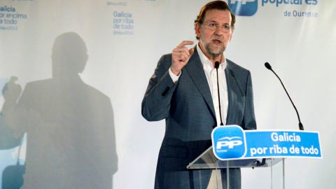 Mariano Rajoy durante la clausura de un acto de la precampa&ntilde;a de las elecciones auton&oacute;micas gallegas