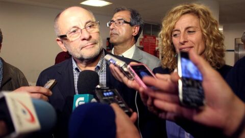 El alcalde de Ourense imputado en la operaci&oacute;n Pokemon no dimitir&aacute;