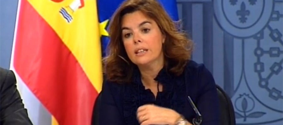 Soraya en la rueda de prensa del Consejo Extraordinario Soraya en la rueda de prensa del Consejo Extraordinario
