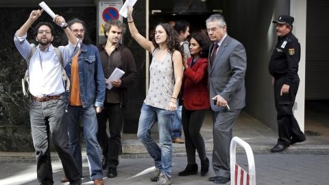 Los ocho detenidos a la salida de la Audiencia Nacional