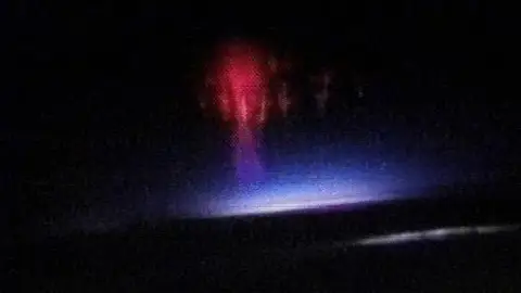 Duende rojo Duende rojo