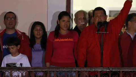 Chavez vuelve a ganar las elecciones presidenciales Chavez vuelve a ganar las elecciones presidenciales