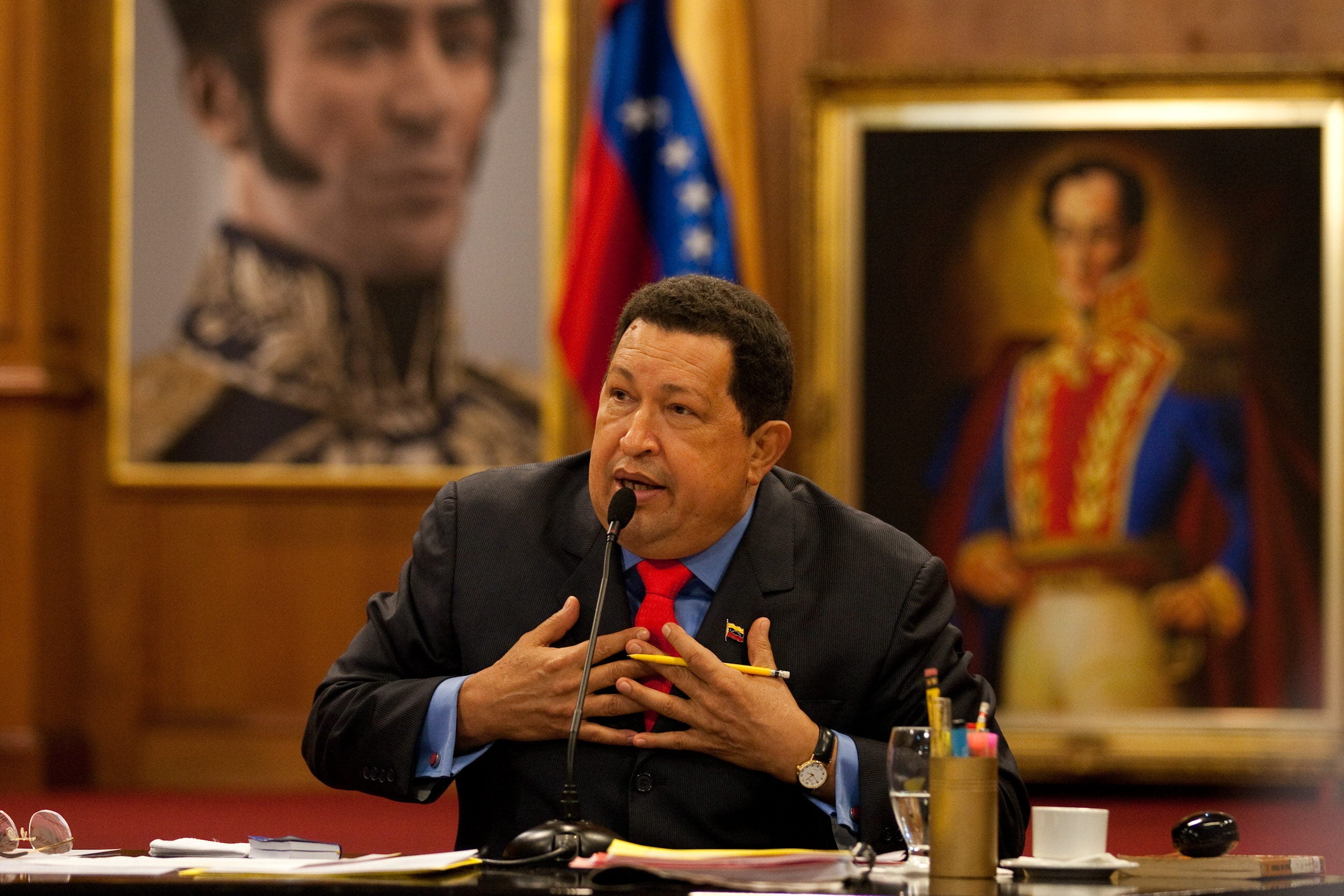 Editorial de Carlos Herrera: "La gestión de Chávez ha dejado a Venezuela bajo mínimos" Editorial de Carlos Herrera: "La gestión de Chávez ha dejado a Venezuela bajo mínimos"