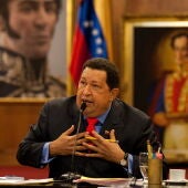 Chávez en rueda de prensa tras la reelección