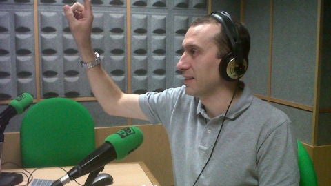 Javier Saralegui brazo arriba